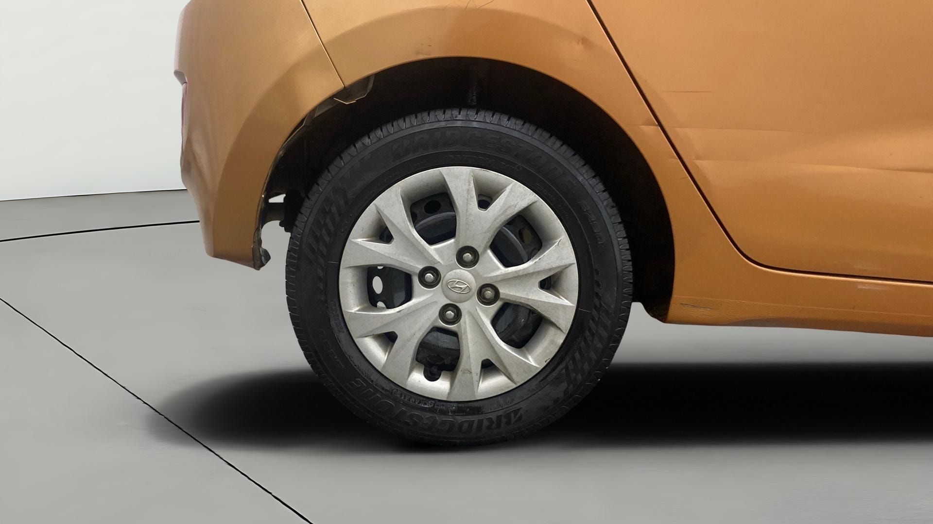 View 2014 Hyundai Grand i10 1.1 Magna Diesel Image 32 Used 2014 Hyundai Grand i10 1.1 Magna Diesel Image 32