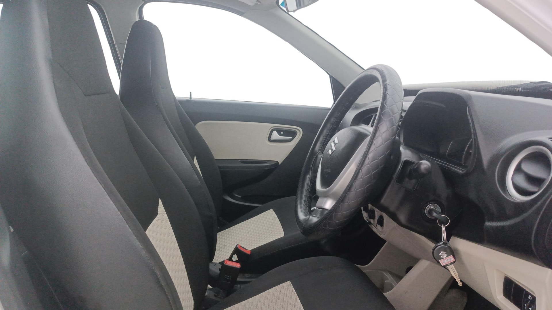 View 2021 Maruti Suzuki 1000 Base Variant Image 25 Used 2021 Maruti Suzuki 1000 Base Variant Image 25