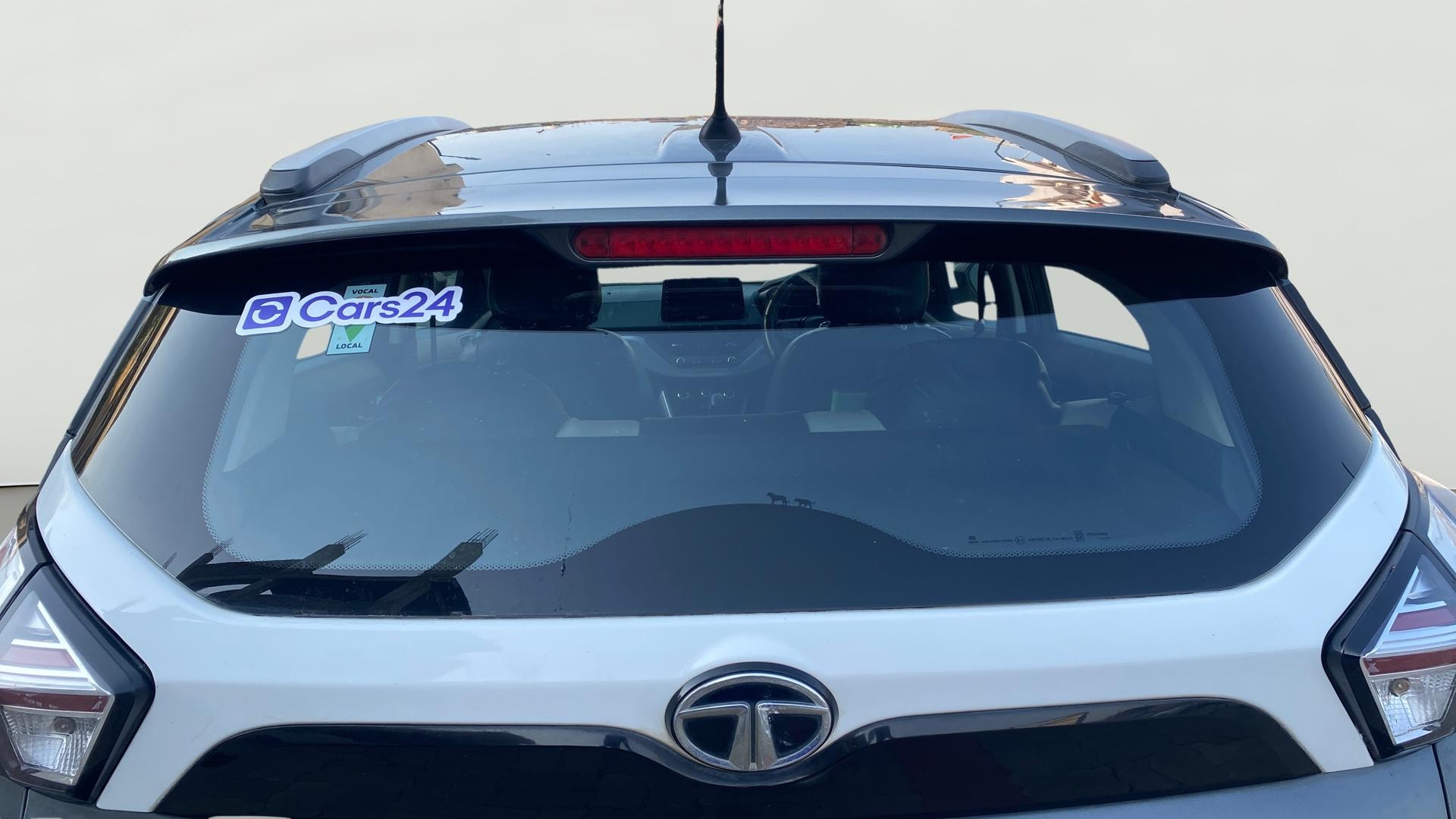 View 2022 Tata Nexon Revotron XE Image 4 Used 2022 Tata Nexon Revotron XE Image 4