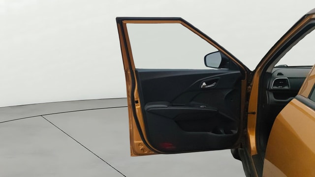 View Mahindra XUV300 Image 32 Used Mahindra XUV300 Image 32