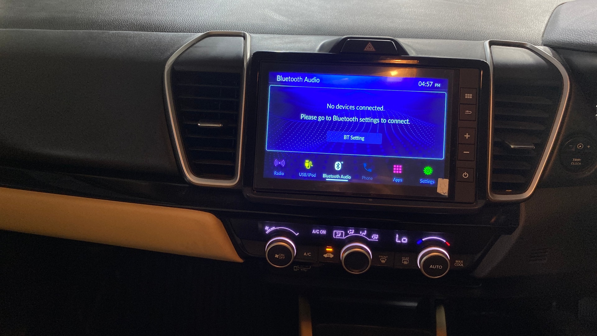 View 2020 Honda City ZX MT Diesel Anniversary Edition Image 18 Used 2020 Honda City ZX MT Diesel Anniversary Edition Image 18