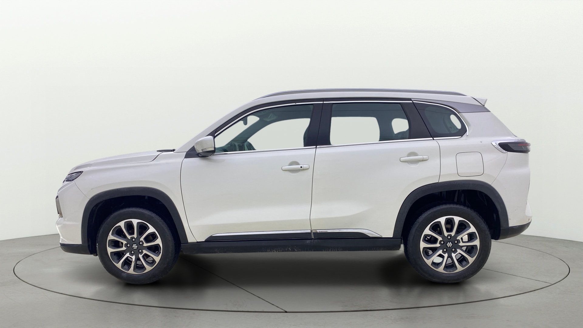View 2024 Maruti Suzuki 1000 Base Variant Image 27 Used 2024 Maruti Suzuki 1000 Base Variant Image 27