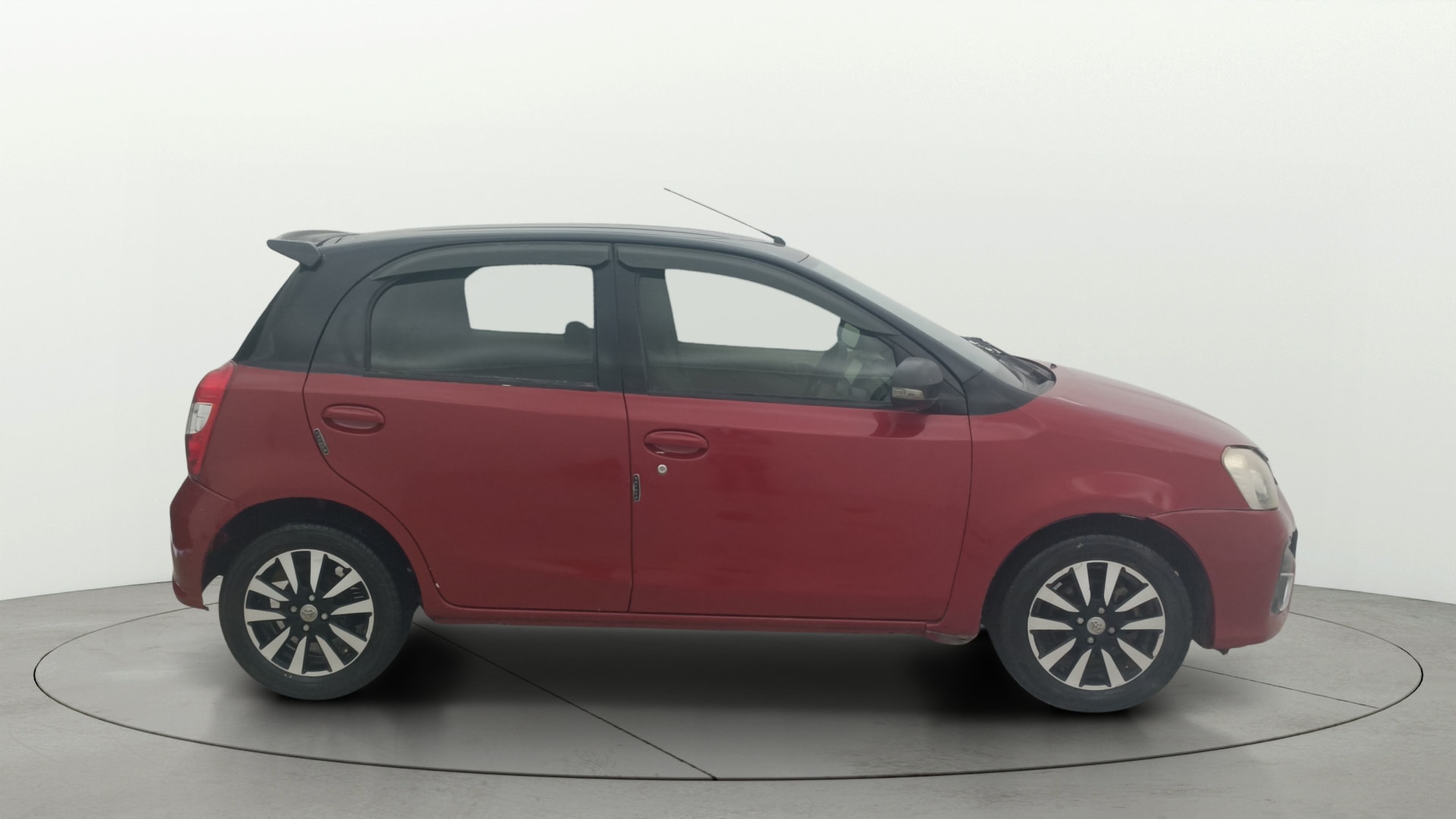 View 2017 Toyota Etios Liva VX Image 27 Used 2017 Toyota Etios Liva VX Image 27