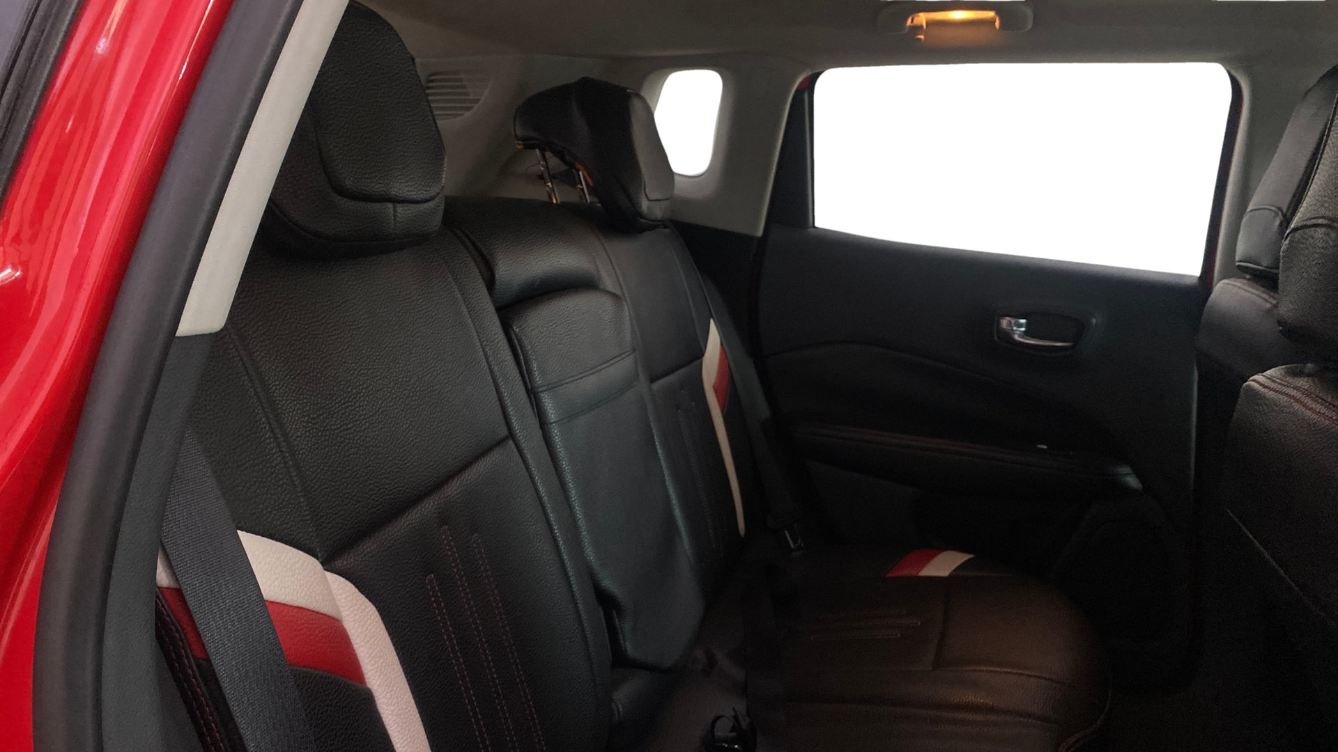 View 2018 Jeep Compass Sport 1.4 Multi AIR Petrol BS IV Image 29 Used 2018 Jeep Compass Sport 1.4 Multi AIR Petrol BS IV Image 29