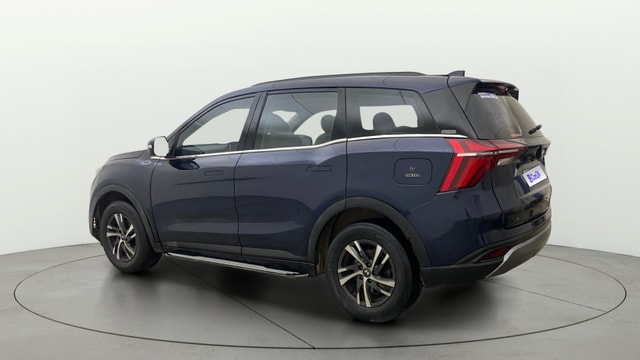 View Mahindra XUV700 Image 2 Used Mahindra XUV700 Image 2