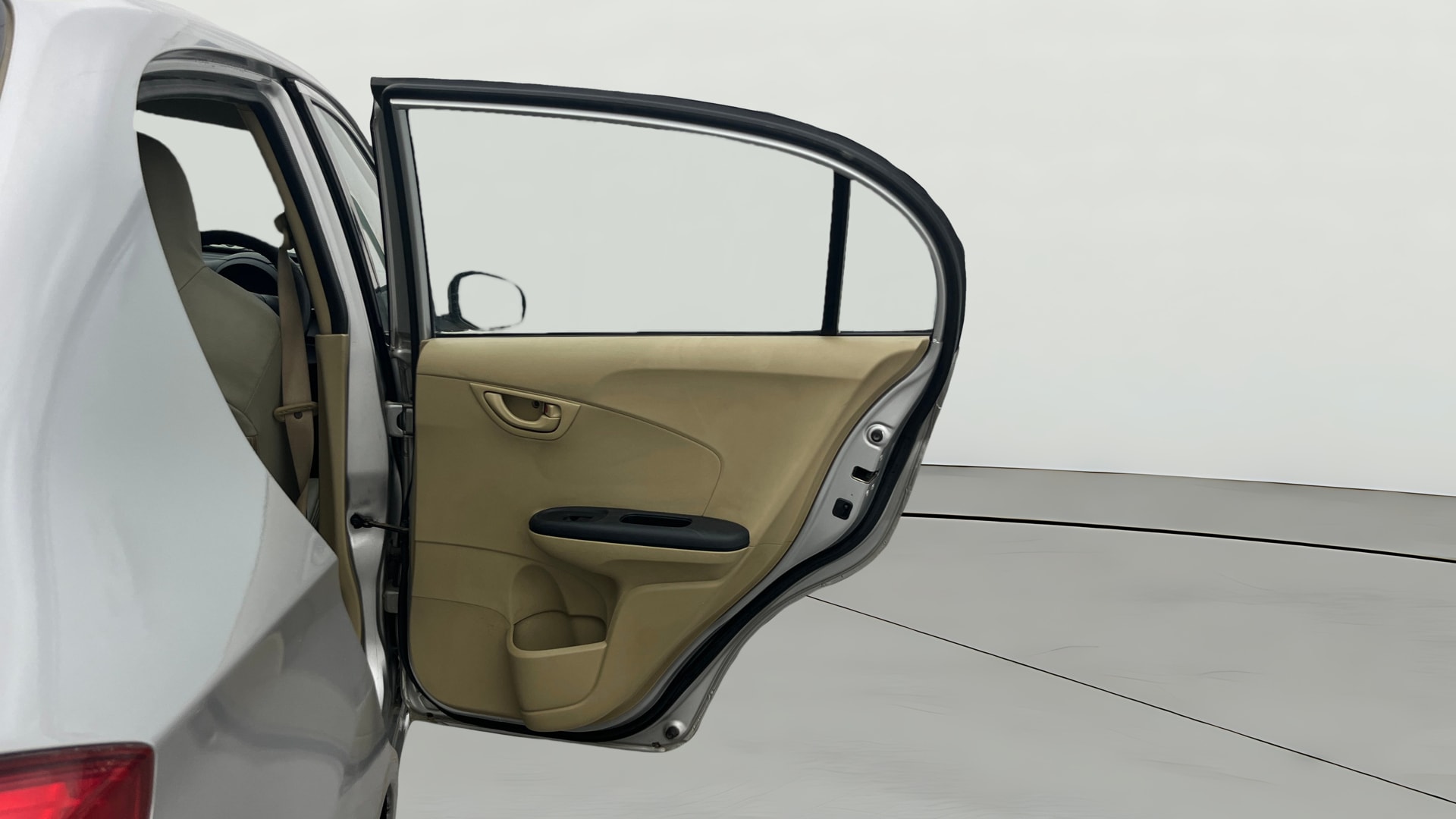 View 2014 Honda Amaze E MT Petrol BS IV Image 7 Used 2014 Honda Amaze E MT Petrol BS IV Image 7