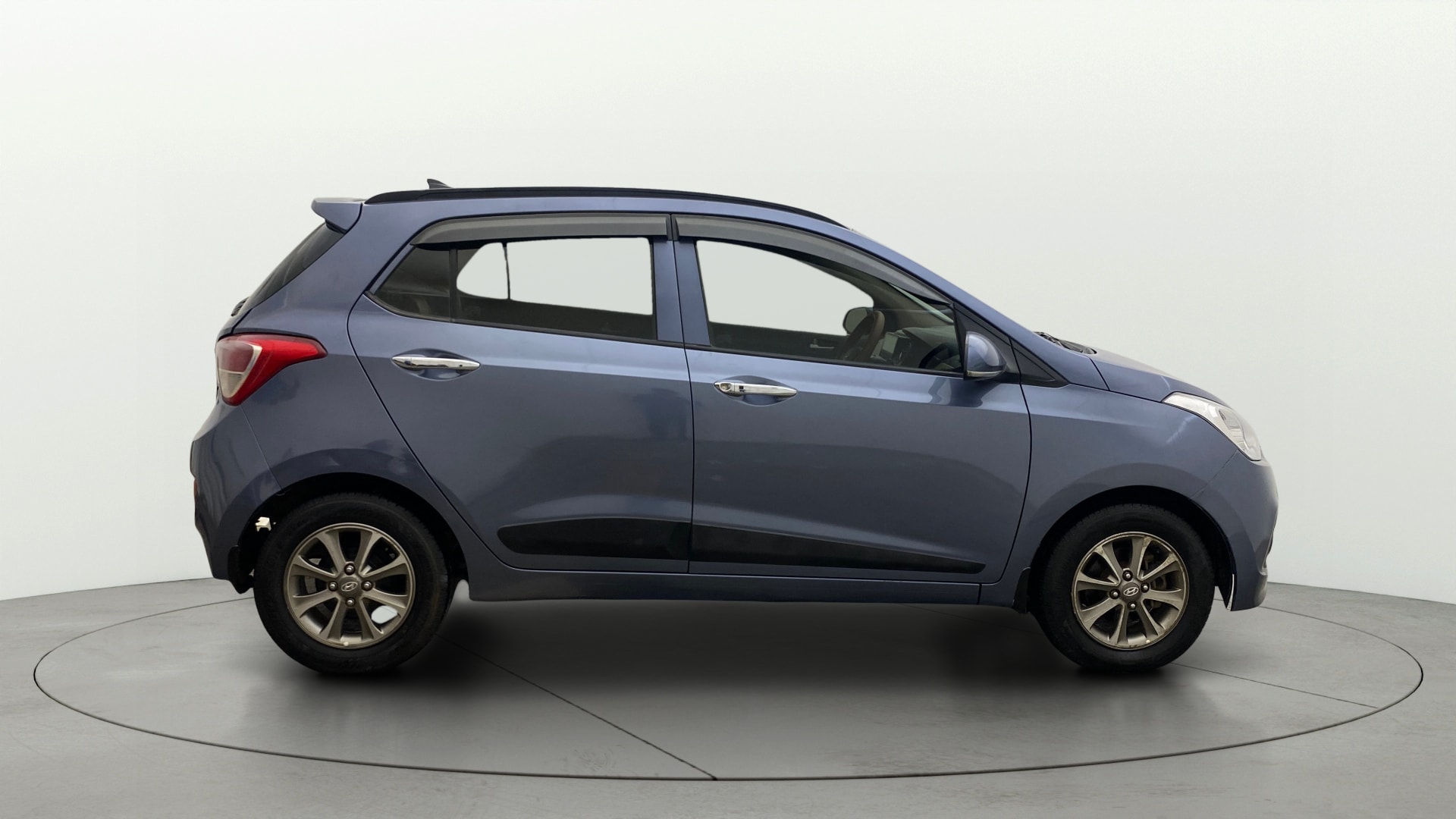 View 2015 Hyundai Grand i10 1.2 Asta Petrol Image 8 Used 2015 Hyundai Grand i10 1.2 Asta Petrol Image 8