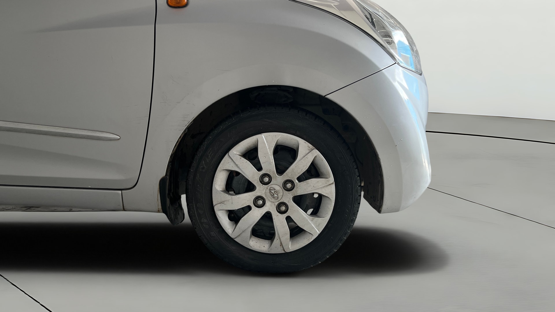 View 2016 Hyundai EON Magna Plus Image 39 Used 2016 Hyundai EON Magna Plus Image 39