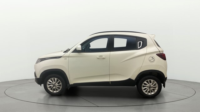 View Mahindra KUV100 Image 5 Used Mahindra KUV100 Image 5