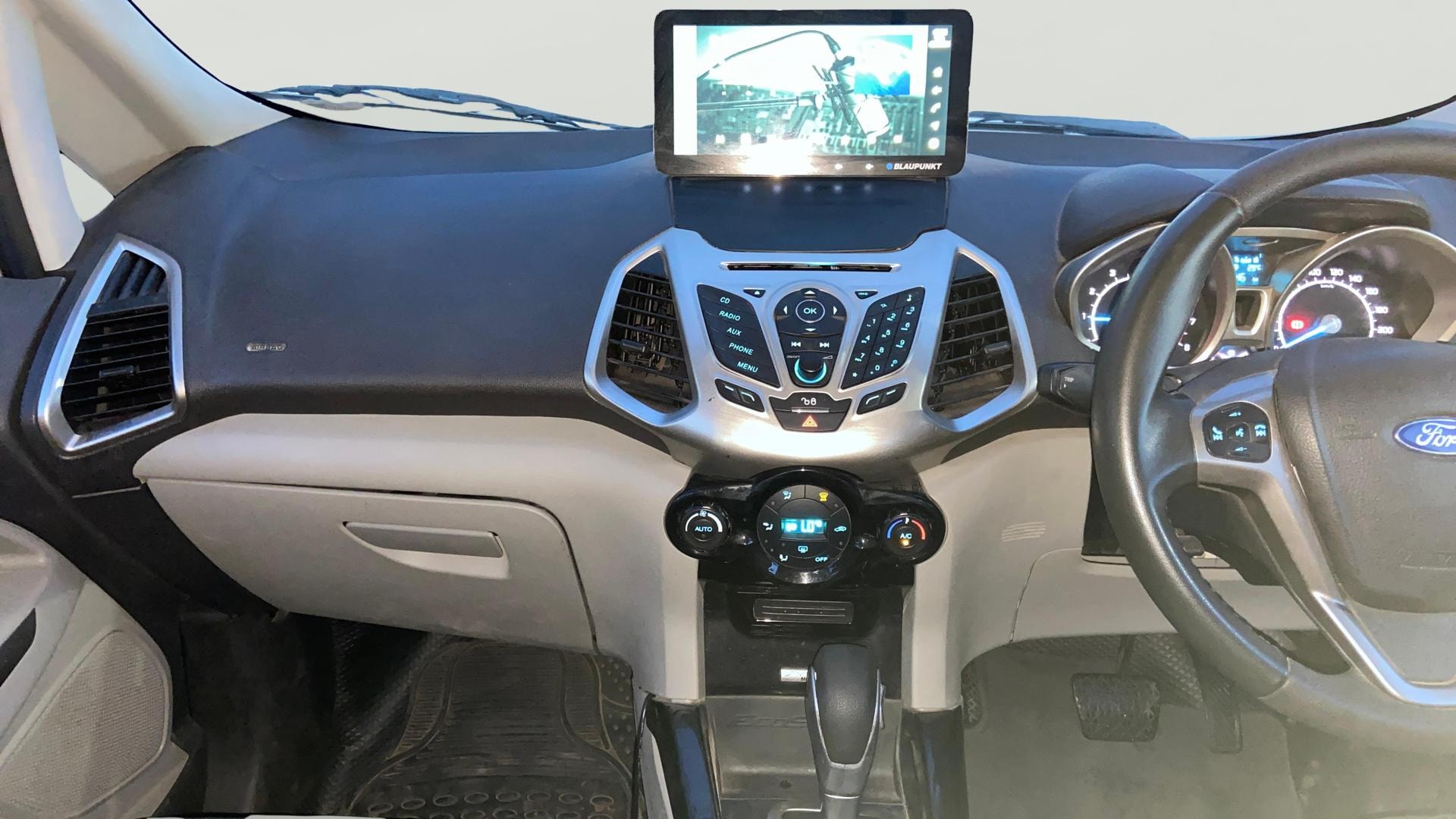 View 2015 Ford EcoSport 1.5 TDCi Diesel Ambiente BS IV Image 17 Used 2015 Ford EcoSport 1.5 TDCi Diesel Ambiente BS IV Image 17