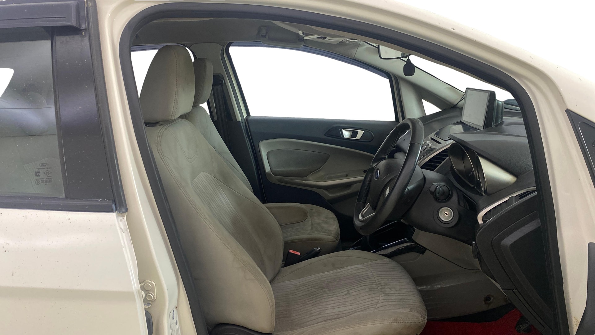 View 2016 Ford EcoSport 1.5 TDCi Diesel Ambiente BS IV Image 25 Used 2016 Ford EcoSport 1.5 TDCi Diesel Ambiente BS IV Image 25