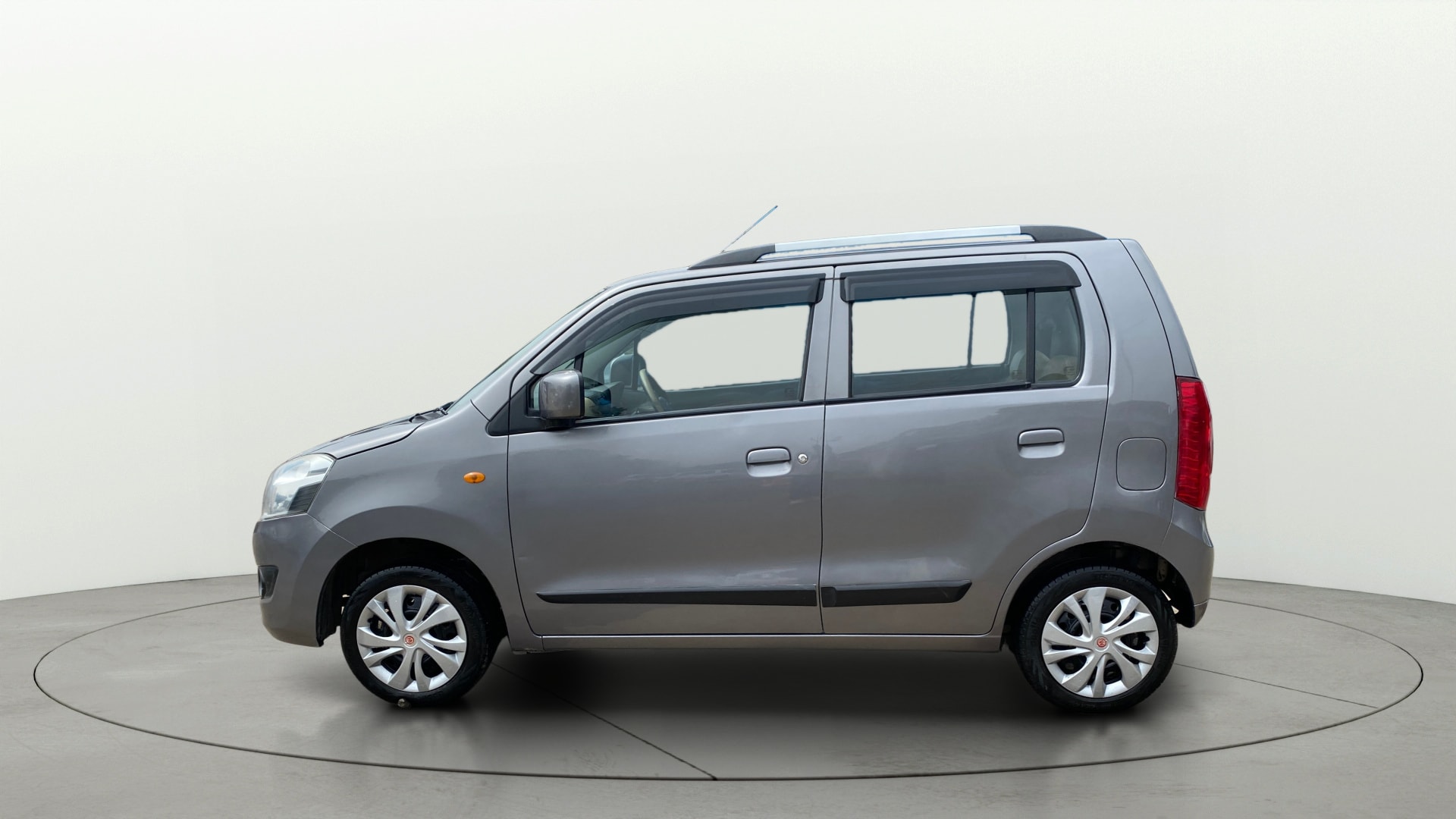 View 2018 Maruti Suzuki 1000 Base Variant Image 5 Used 2018 Maruti Suzuki 1000 Base Variant Image 5