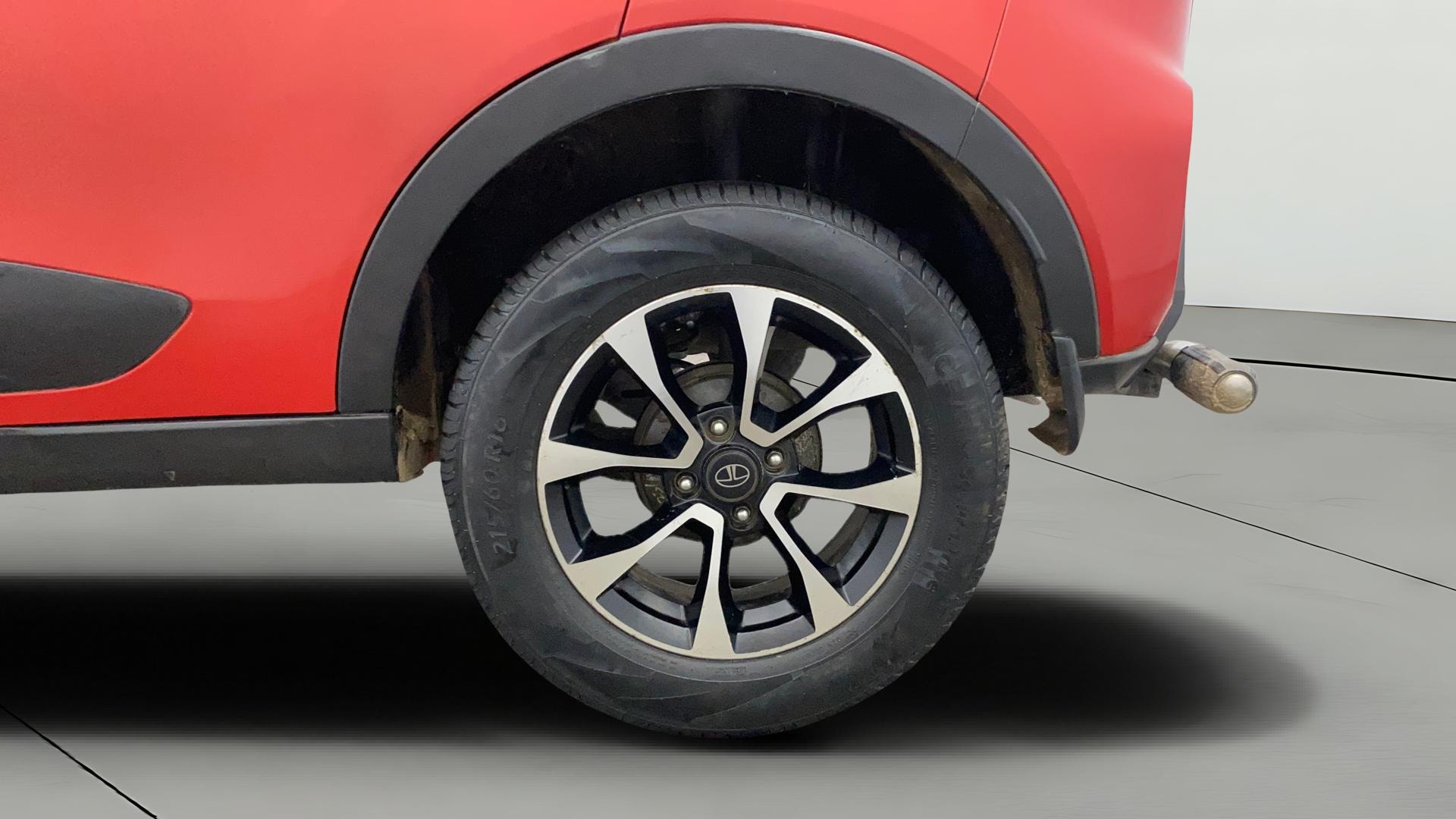 View 2021 Tata Nexon XZA Plus Diesel Image 7 Used 2021 Tata Nexon XZA Plus Diesel Image 7