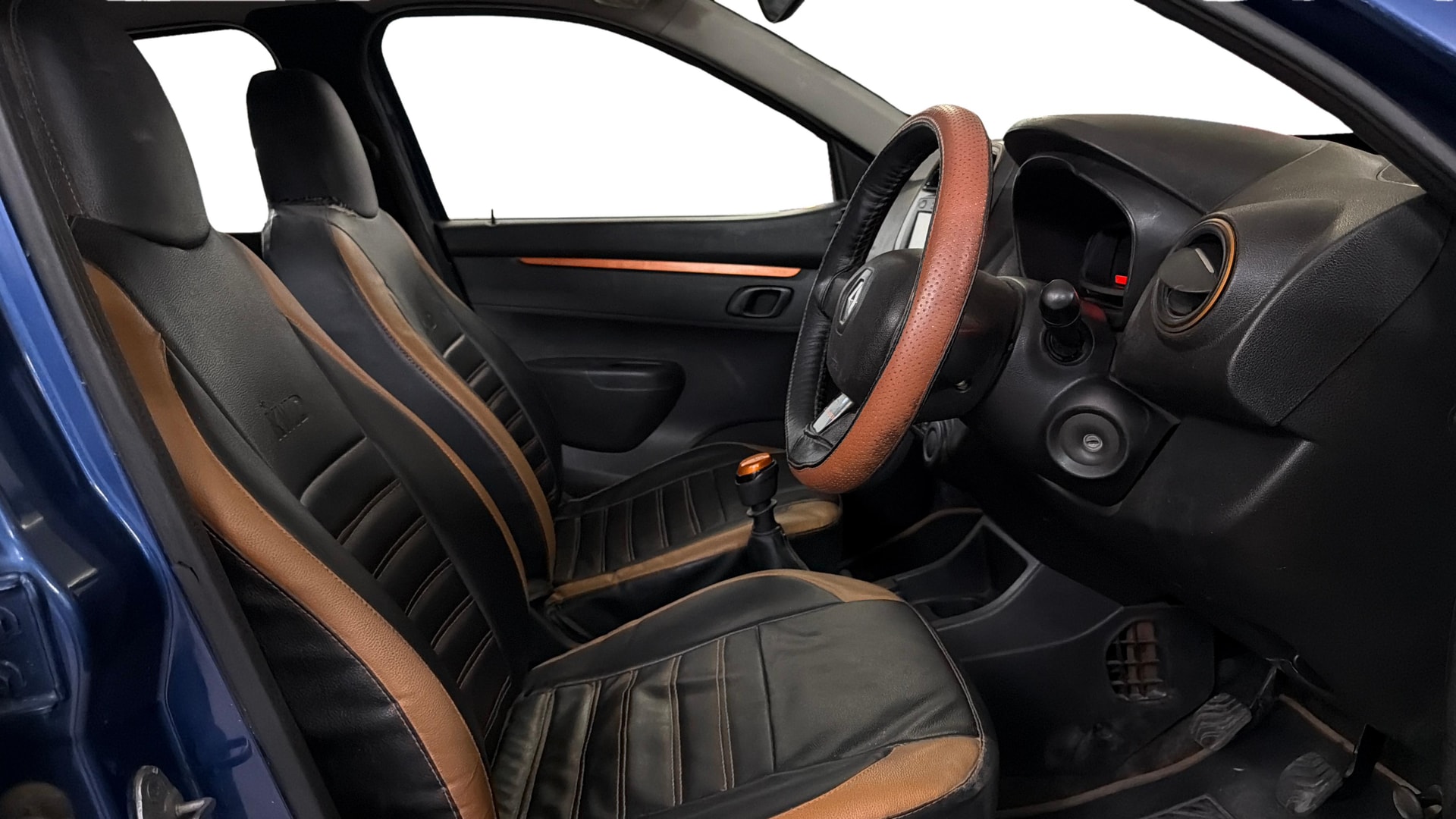 View 2017 Renault Kwid RXT 1.0 Driver Airbag Option Image 26 Used 2017 Renault Kwid RXT 1.0 Driver Airbag Option Image 26