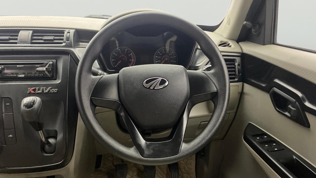 View Mahindra KUV100 Image 20 Used Mahindra KUV100 Image 20