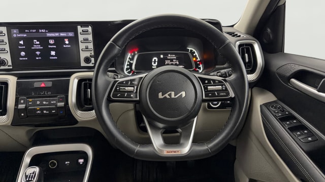 View Kia Sonet Image 13 Used Kia Sonet Image 13