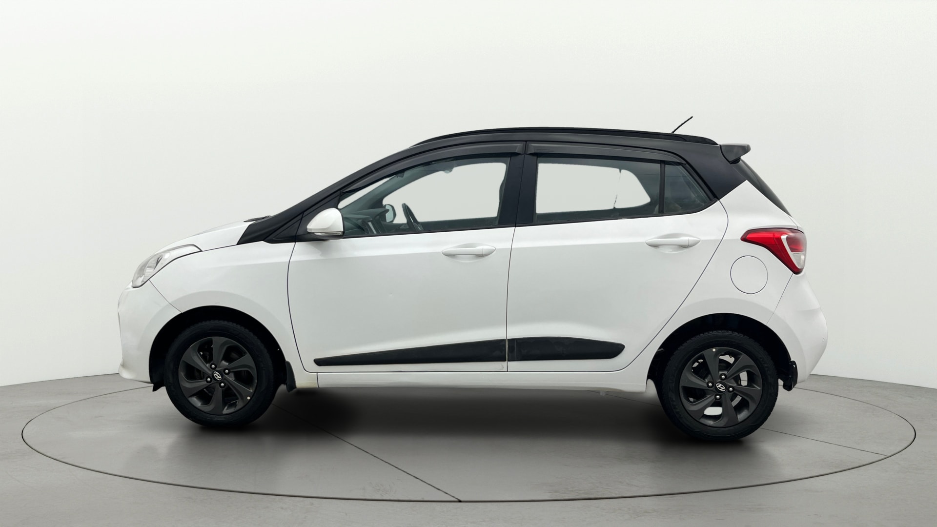 Used 2019 Hyundai Grand i10 Used 2019 Hyundai Grand i10