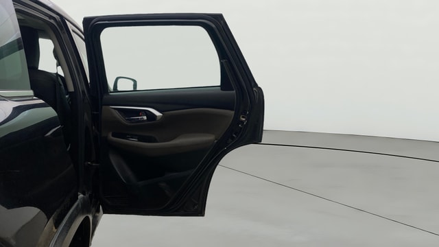 View Toyota Urban Cruiser Hyryder Image 7 Used Toyota Urban Cruiser Hyryder Image 7