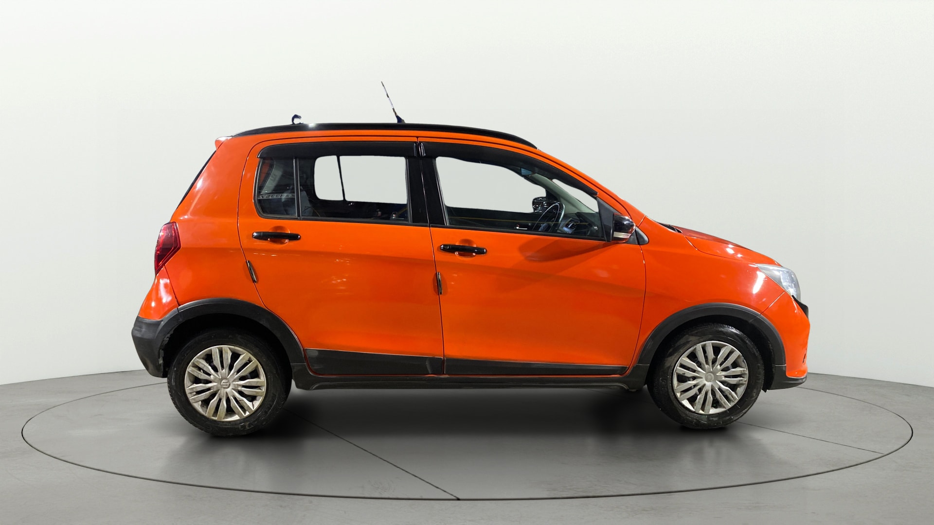 View 2019 Maruti Suzuki 1000 Base Variant Image 8 Used 2019 Maruti Suzuki 1000 Base Variant Image 8