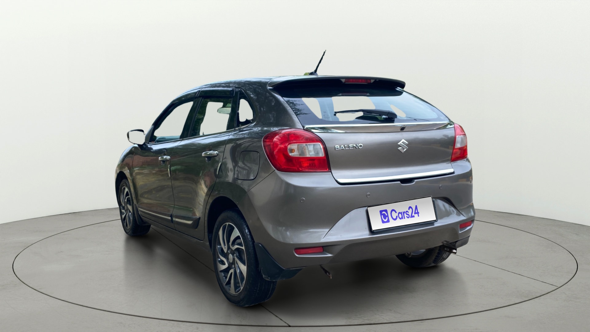 View 2019 Maruti Suzuki 1000 Base Variant Image 2 Used 2019 Maruti Suzuki 1000 Base Variant Image 2