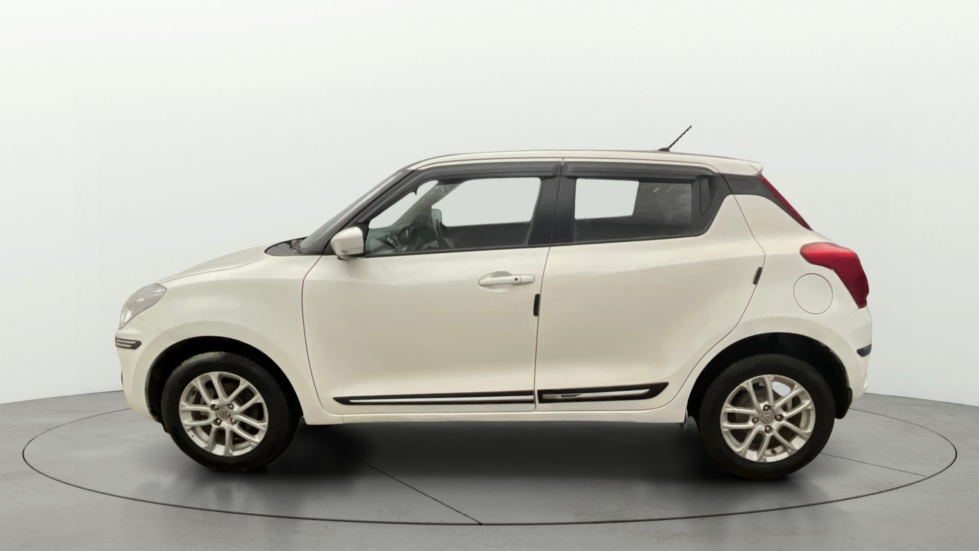 View 2022 Maruti Suzuki 1000 Base Variant Image 5 Used 2022 Maruti Suzuki 1000 Base Variant Image 5