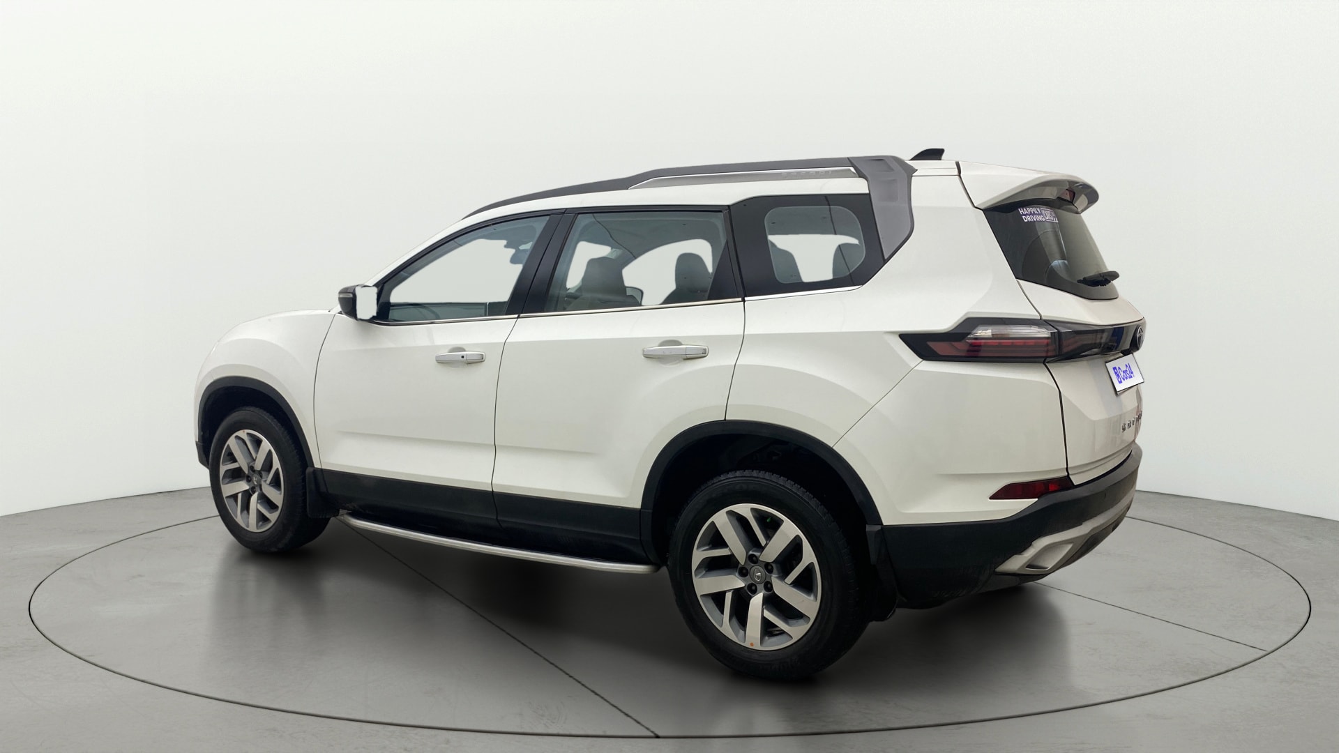 View 2022 Tata Safari XZ Plus 6S Image 2 Used 2022 Tata Safari XZ Plus 6S Image 2