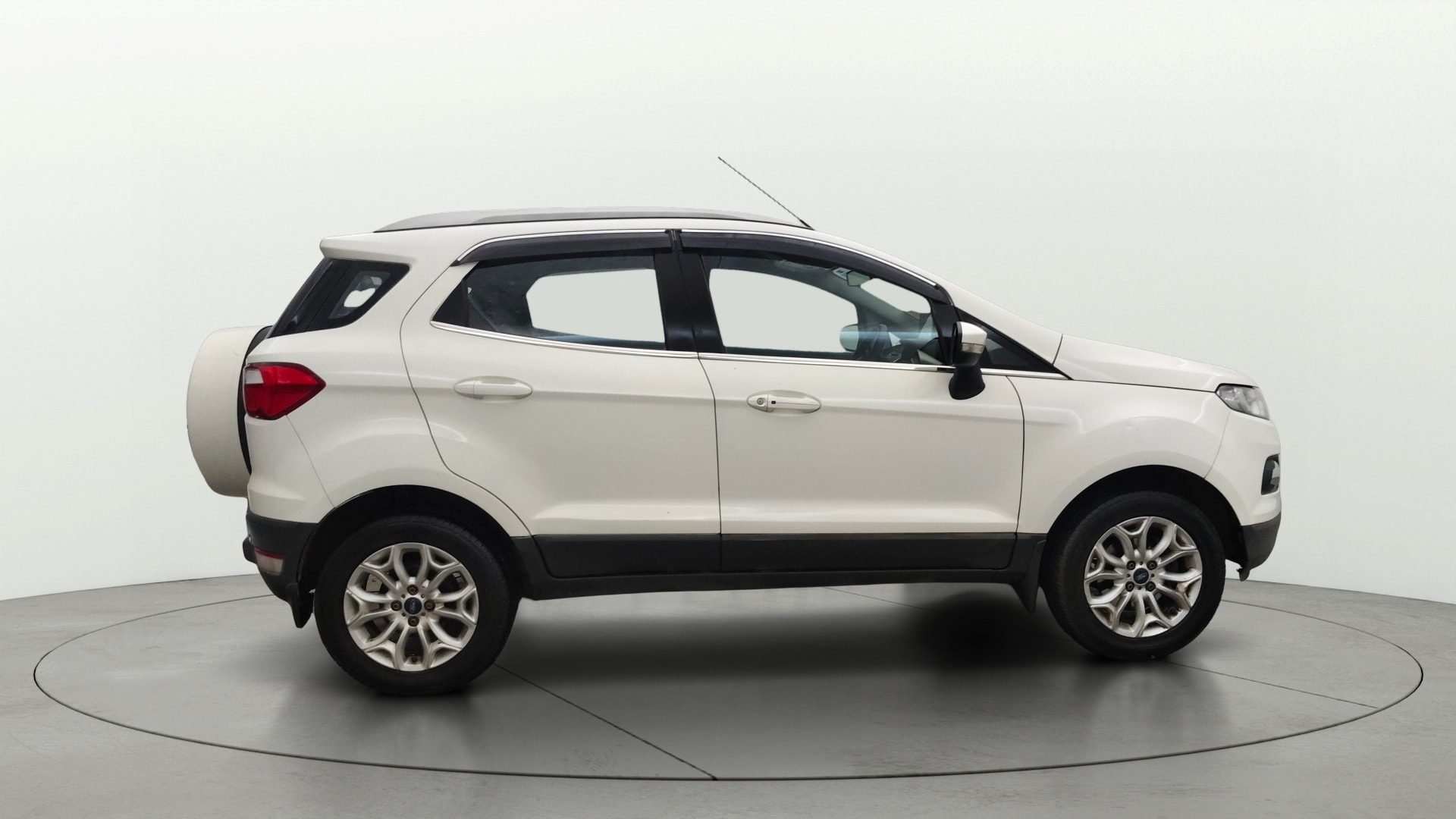 View 2017 Ford EcoSport 1.5 TDCi Diesel Ambiente BS IV Image 8 Used 2017 Ford EcoSport 1.5 TDCi Diesel Ambiente BS IV Image 8