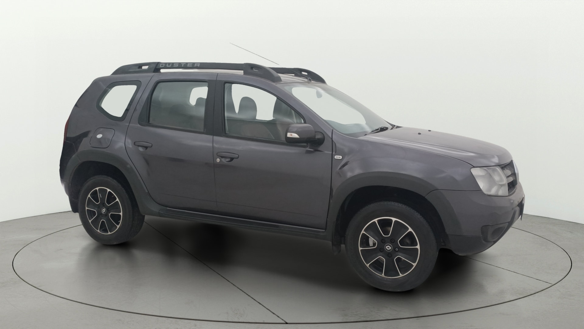View 2018 Renault Duster Petrol RXS BS IV Image 36 Used 2018 Renault Duster Petrol RXS BS IV Image 36