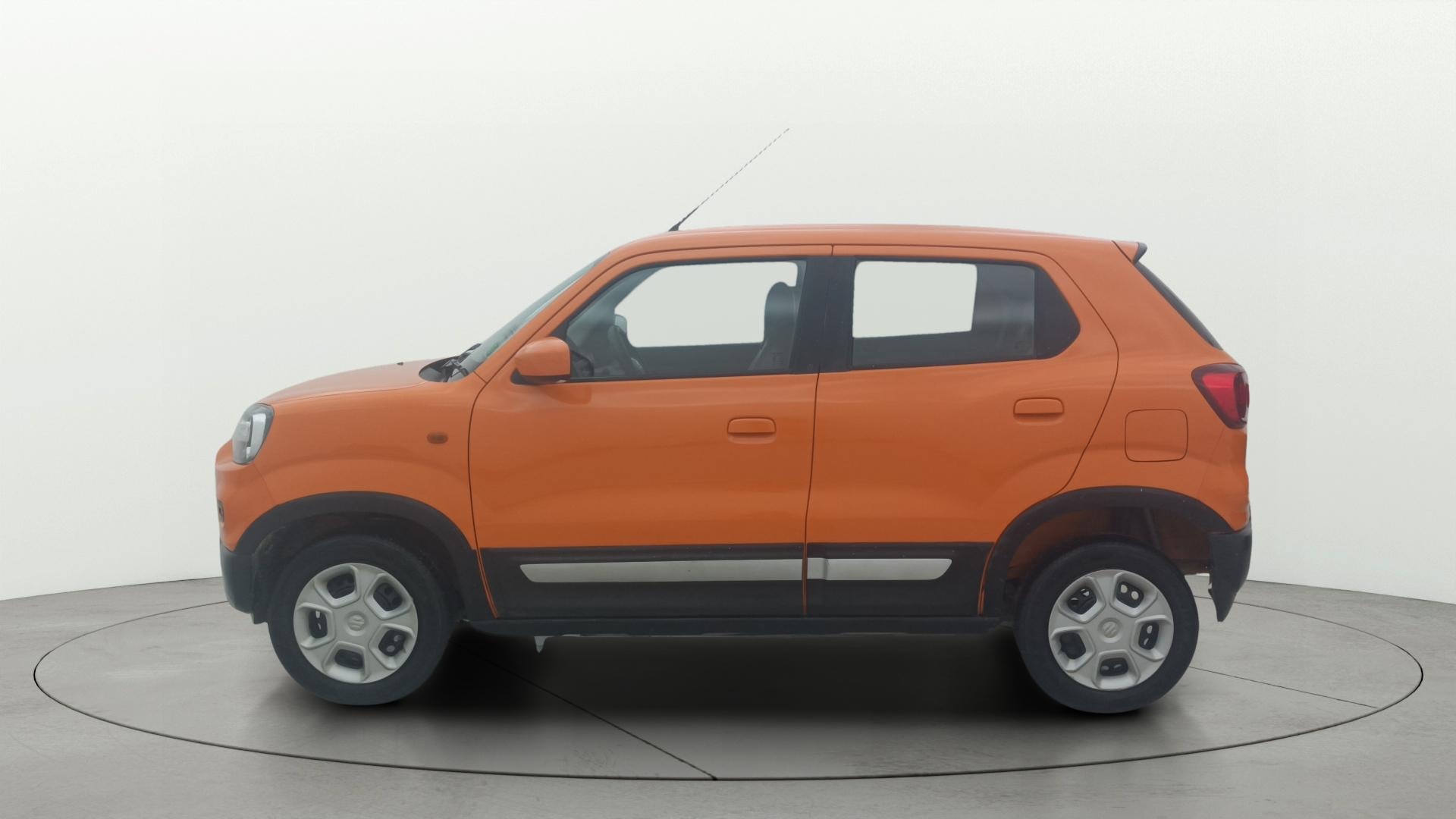 View 2020 Maruti Suzuki 1000 Base Variant Image 5 Used 2020 Maruti Suzuki 1000 Base Variant Image 5