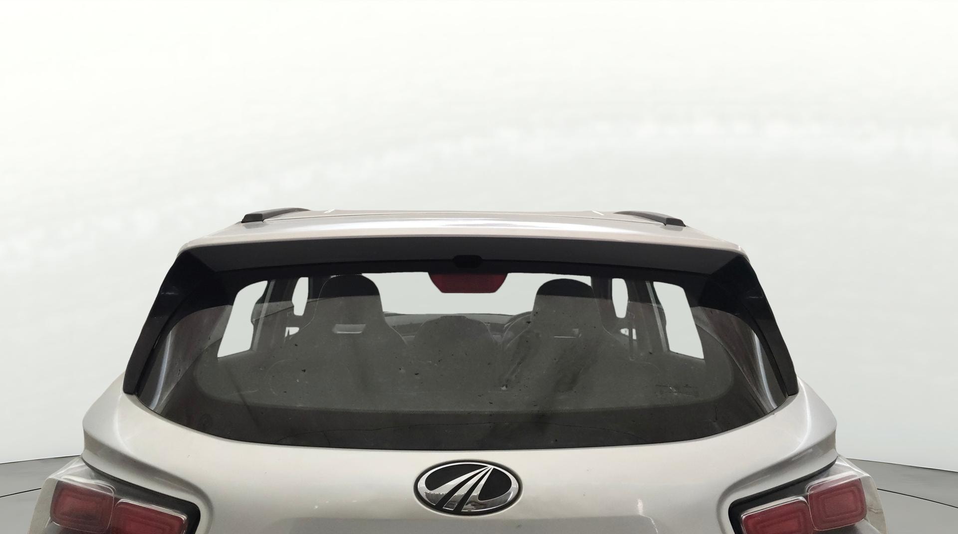View 2019 Mahindra KUV100 K2 Petrol BS IV Image 4 Used 2019 Mahindra KUV100 K2 Petrol BS IV Image 4