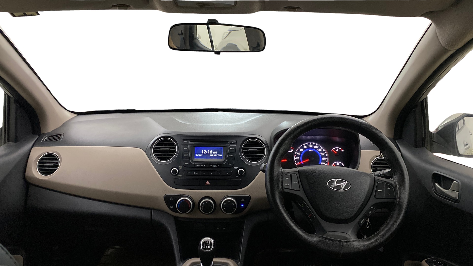 View 2015 Hyundai Grand i10 Sportz 1.2 Kappa Image 15 Used 2015 Hyundai Grand i10 Sportz 1.2 Kappa Image 15