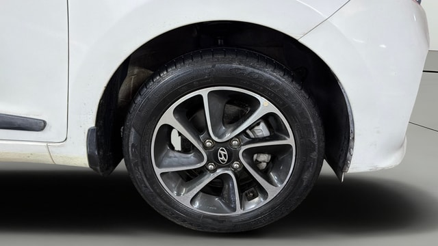 View Hyundai Grand i10 Image 40 Used Hyundai Grand i10 Image 40