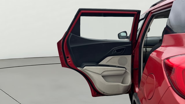 View Mahindra XUV300 Image 22 Used Mahindra XUV300 Image 22