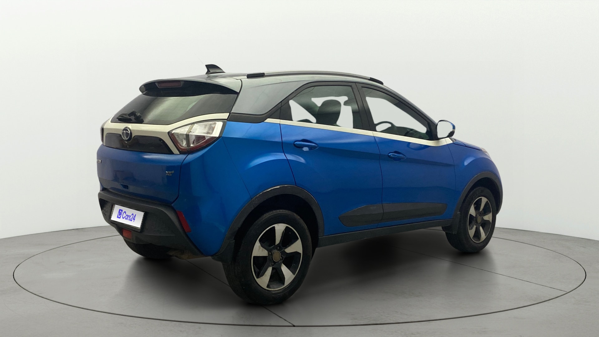 View 2018 Tata Nexon Revotron XE Image 44 Used 2018 Tata Nexon Revotron XE Image 44