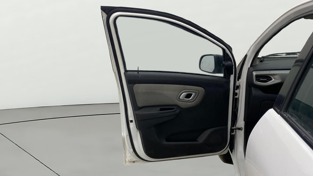 View Datsun Redi GO Image 30 Used Datsun Redi GO Image 30