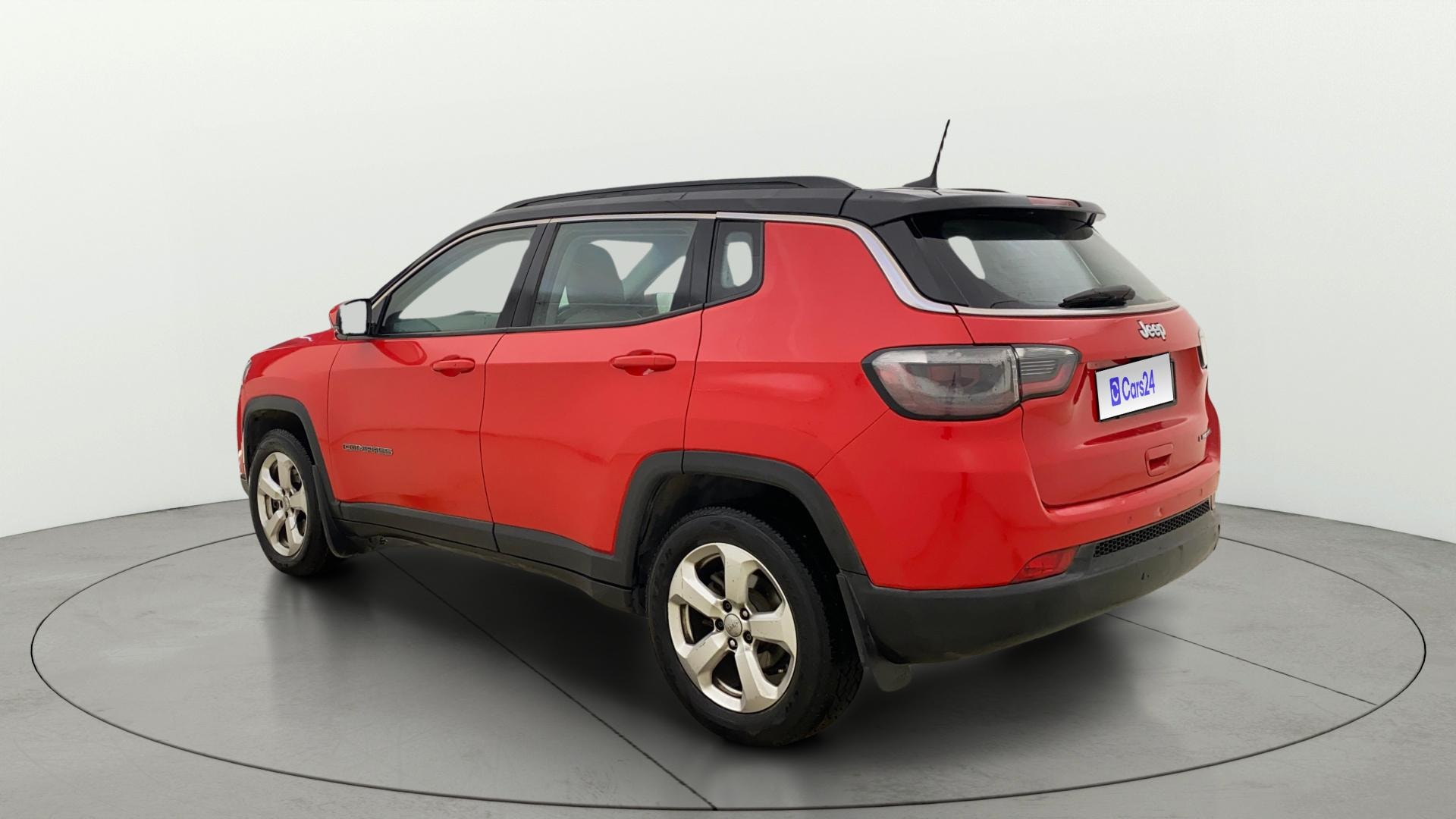 View 2018 Jeep Compass Limited (O)1.4 Multi AIR Petrol DDCT AT BS IV Image 2 Used 2018 Jeep Compass Limited (O)1.4 Multi AIR Petrol DDCT AT BS IV Image 2