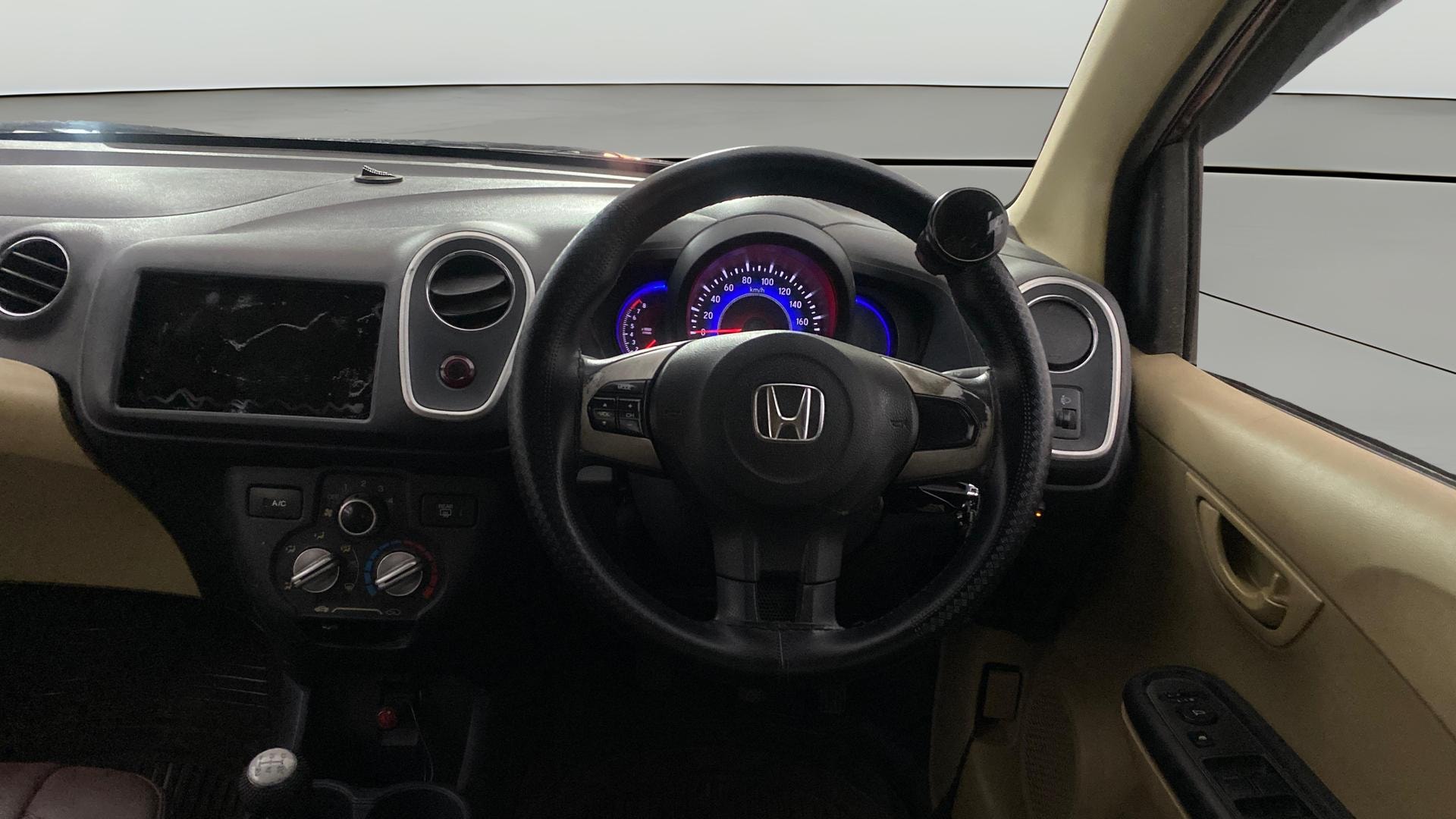 View 2015 Honda Mobilio E Diesel Image 21 Used 2015 Honda Mobilio E Diesel Image 21