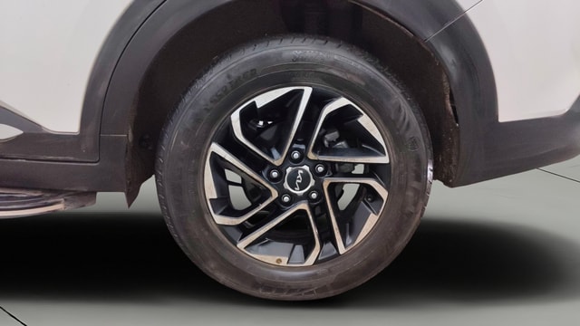 View Kia Carens Image 8 Used Kia Carens Image 8