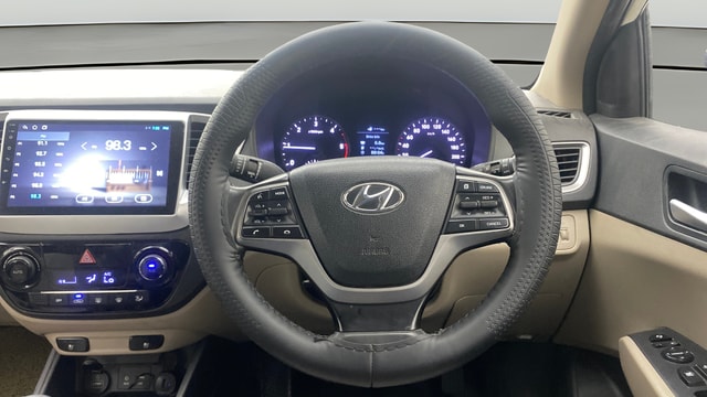 View Hyundai Verna Image 13 Used Hyundai Verna Image 13