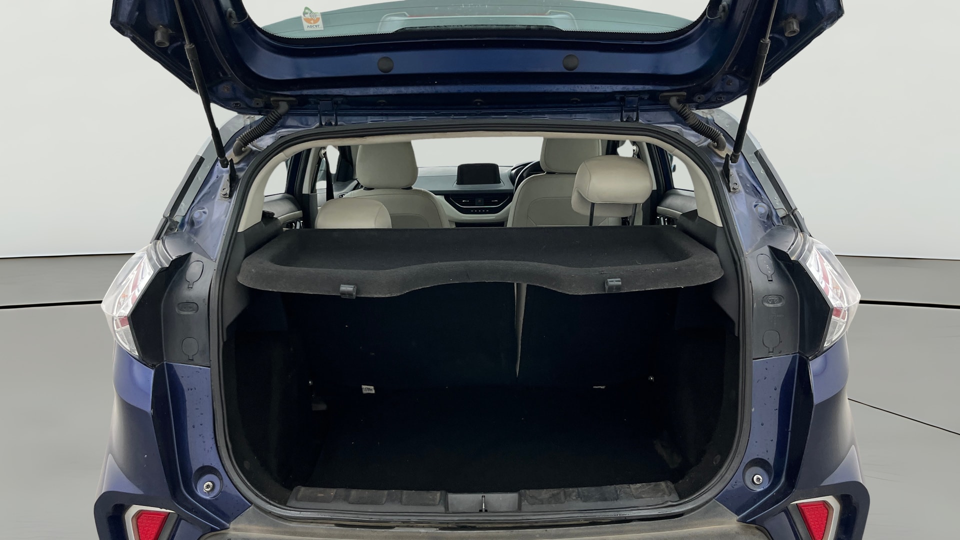 View 2024 Tata Nexon Revotron XE Image 39 Used 2024 Tata Nexon Revotron XE Image 39
