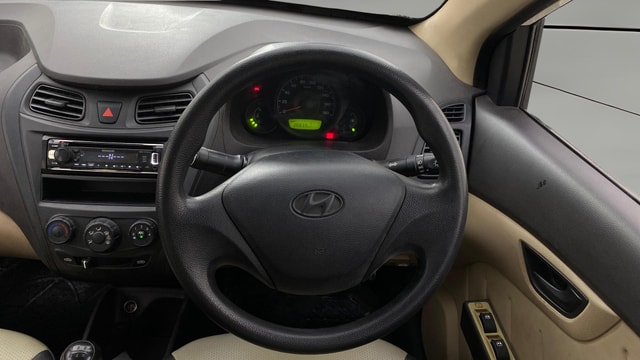 View Hyundai EON Image 20 Used Hyundai EON Image 20