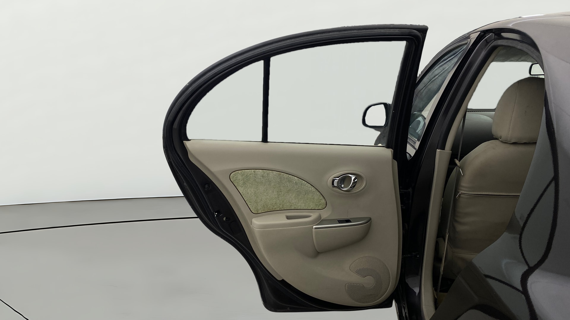 View 2015 Nissan Micra XV (CVT) Image 22 Used 2015 Nissan Micra XV (CVT) Image 22