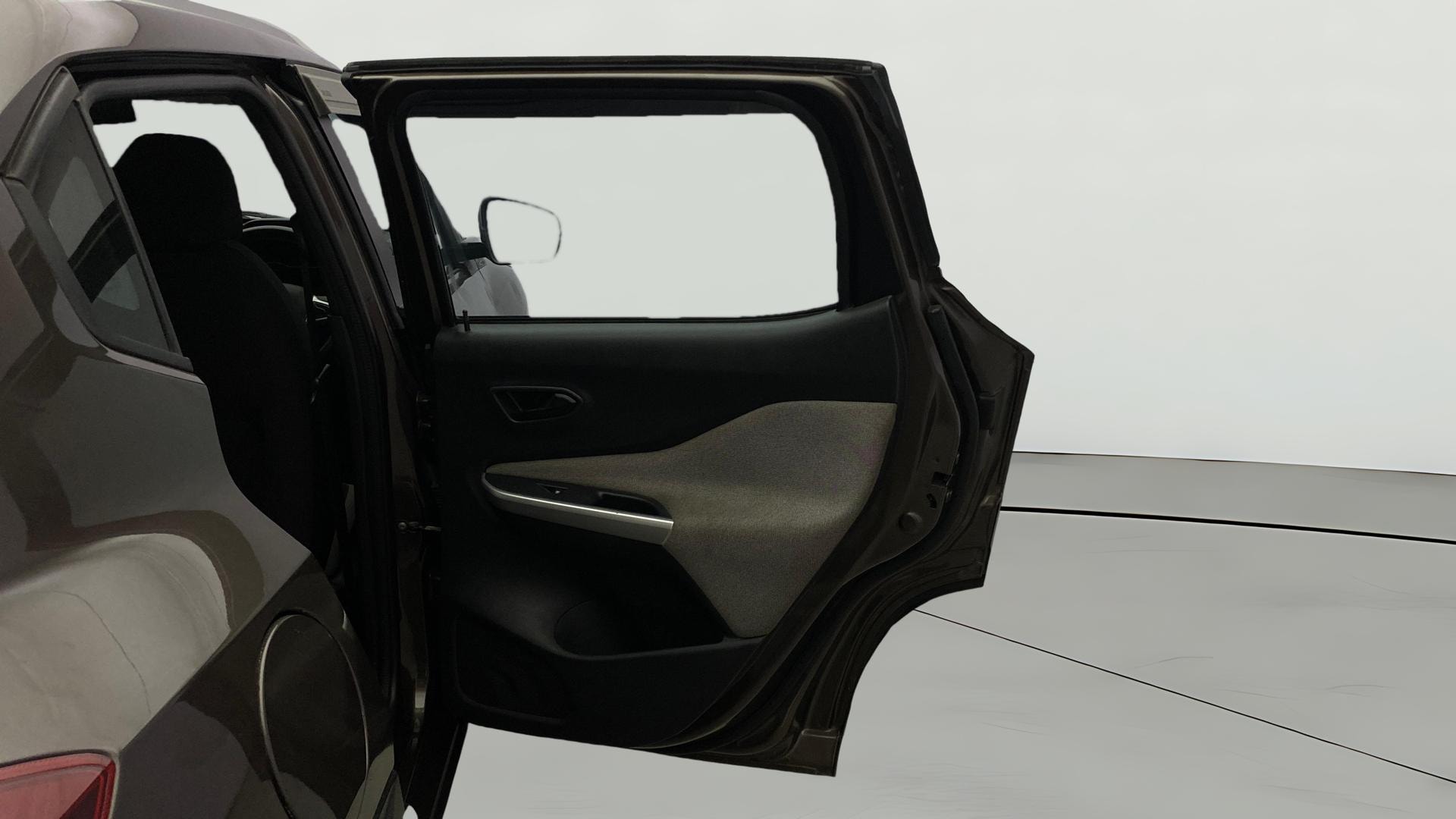 View 2022 Nissan Magnite XE Image 7 Used 2022 Nissan Magnite XE Image 7