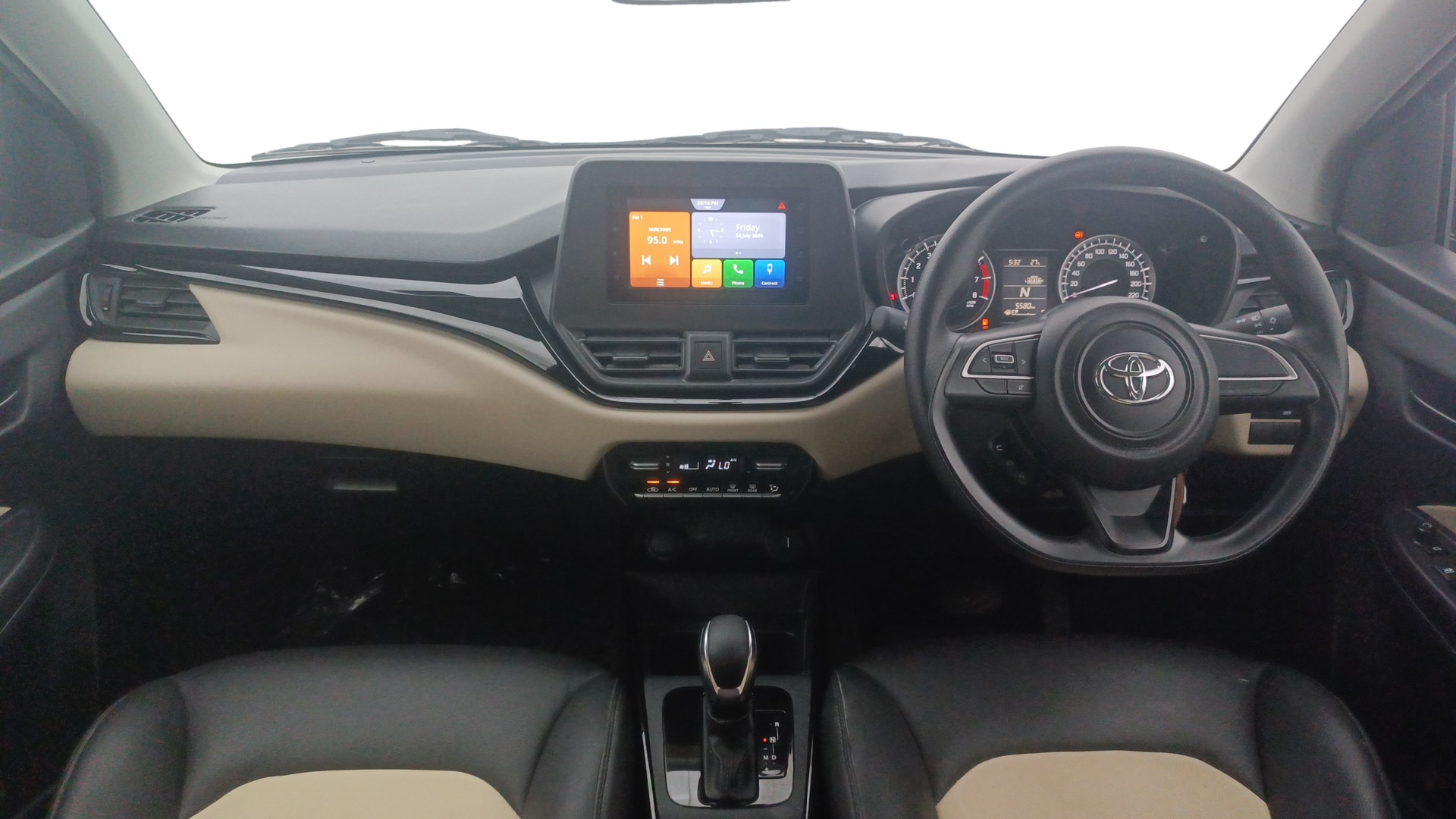 View 2024 Toyota Glanza S AMT Image 15 Used 2024 Toyota Glanza S AMT Image 15