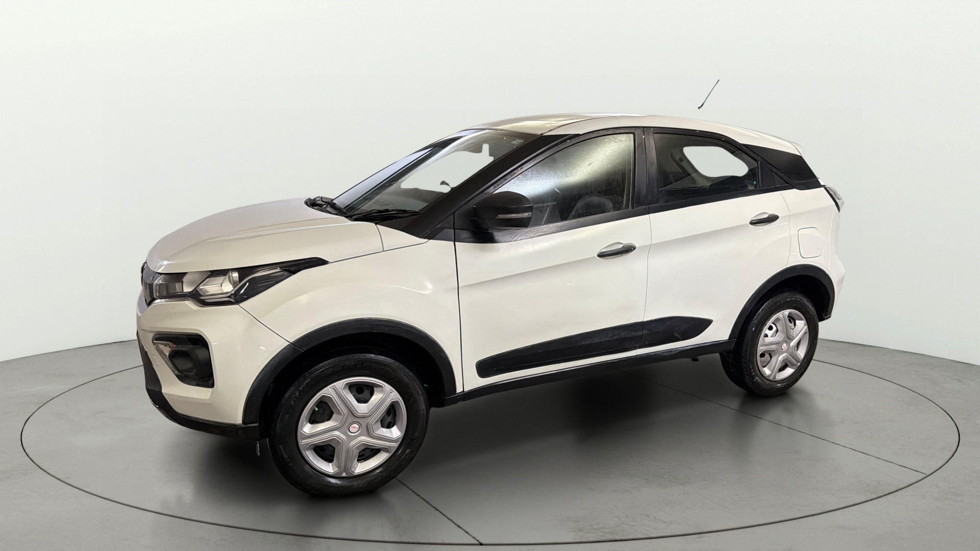View 2023 Tata Nexon Revotron XE Image 34 Used 2023 Tata Nexon Revotron XE Image 34