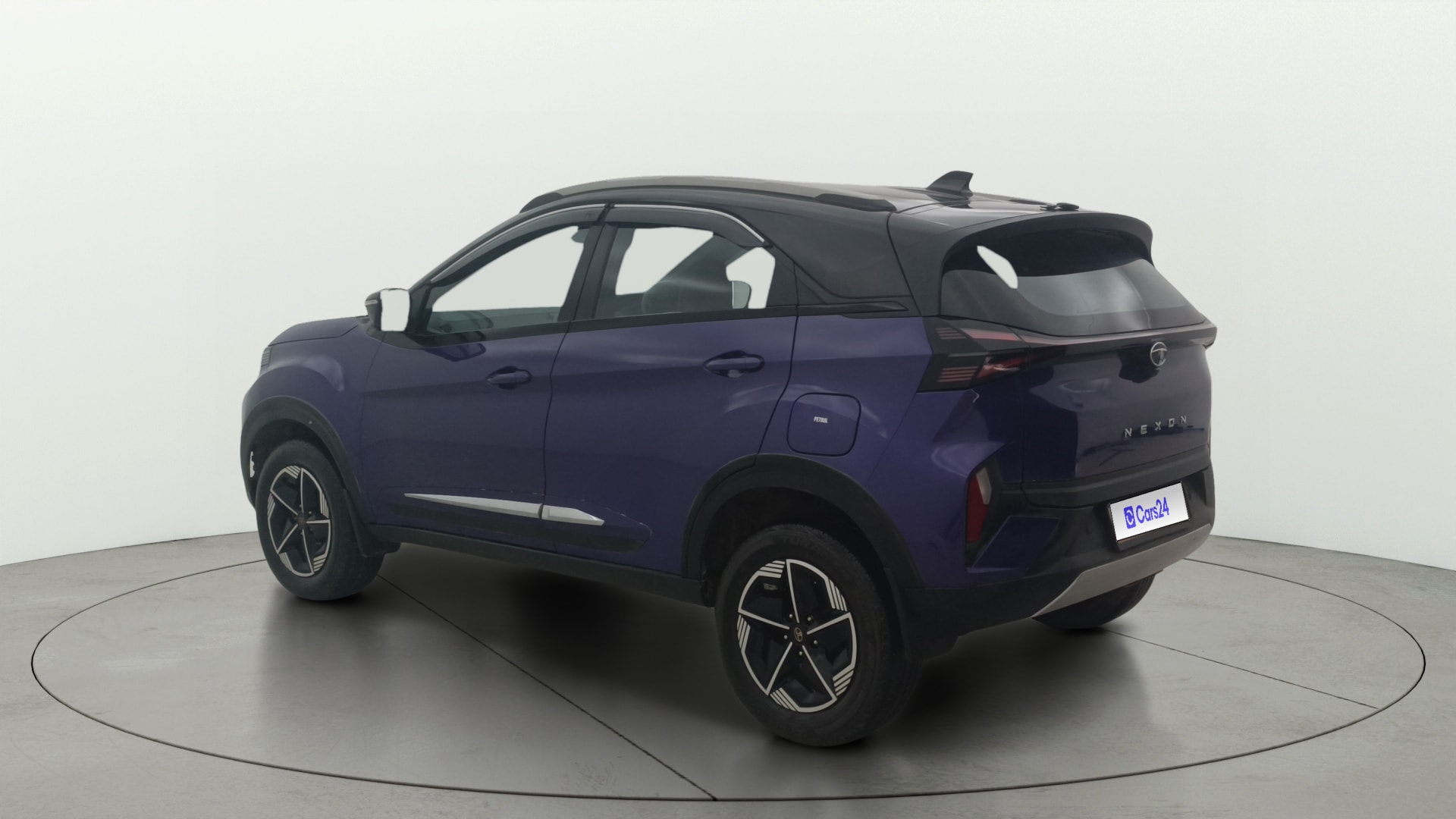 View 2024 Tata Nexon Revotron XE Image 2 Used 2024 Tata Nexon Revotron XE Image 2