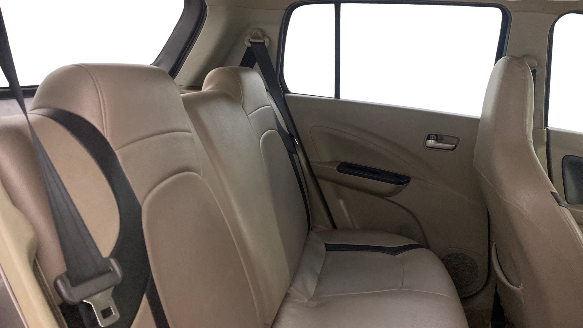 View 2015 Maruti Suzuki 1000 Base Variant Image 28 Used 2015 Maruti Suzuki 1000 Base Variant Image 28