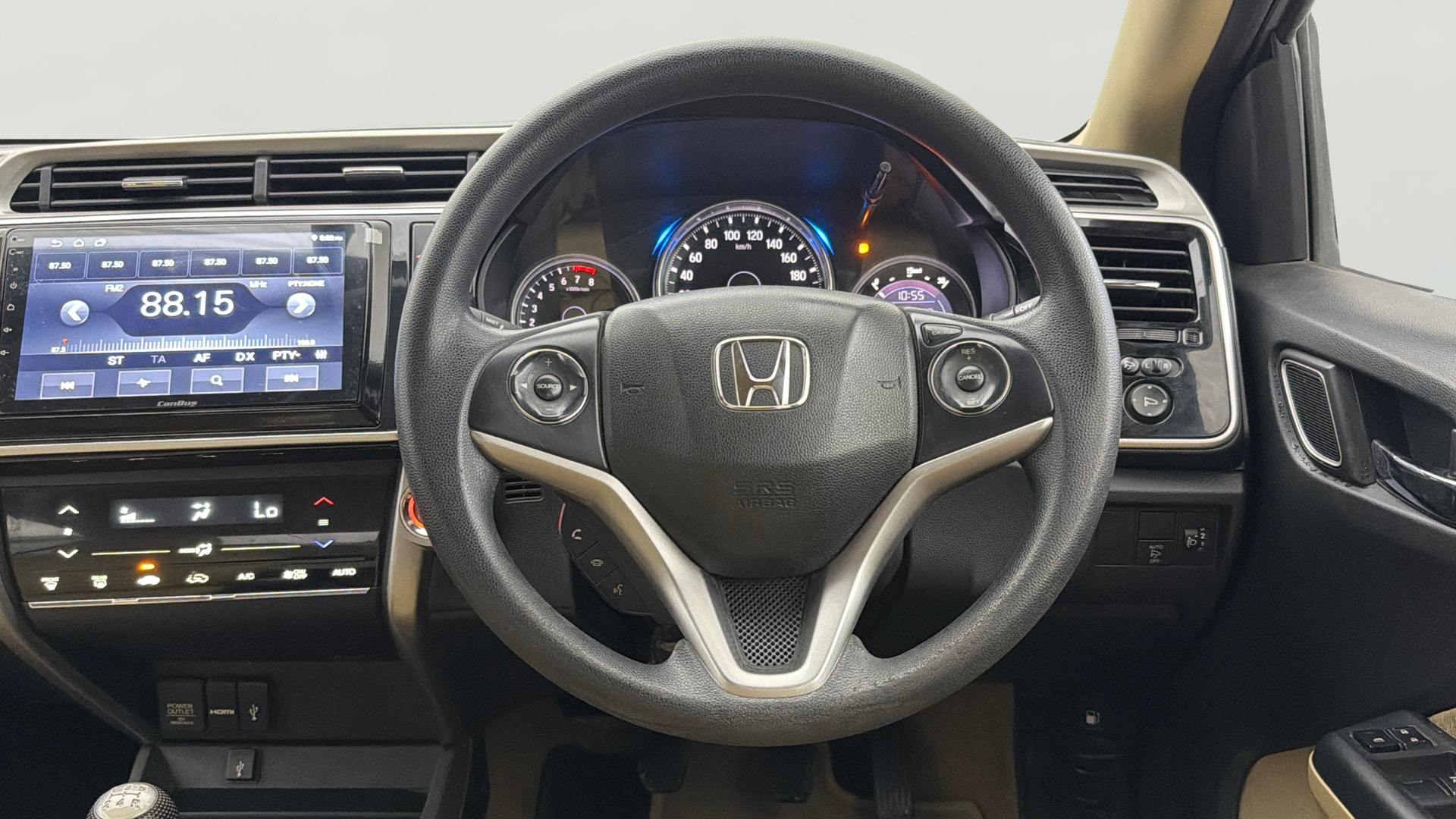 View 2017 Honda City ZX MT Diesel Anniversary Edition Image 13 Used 2017 Honda City ZX MT Diesel Anniversary Edition Image 13