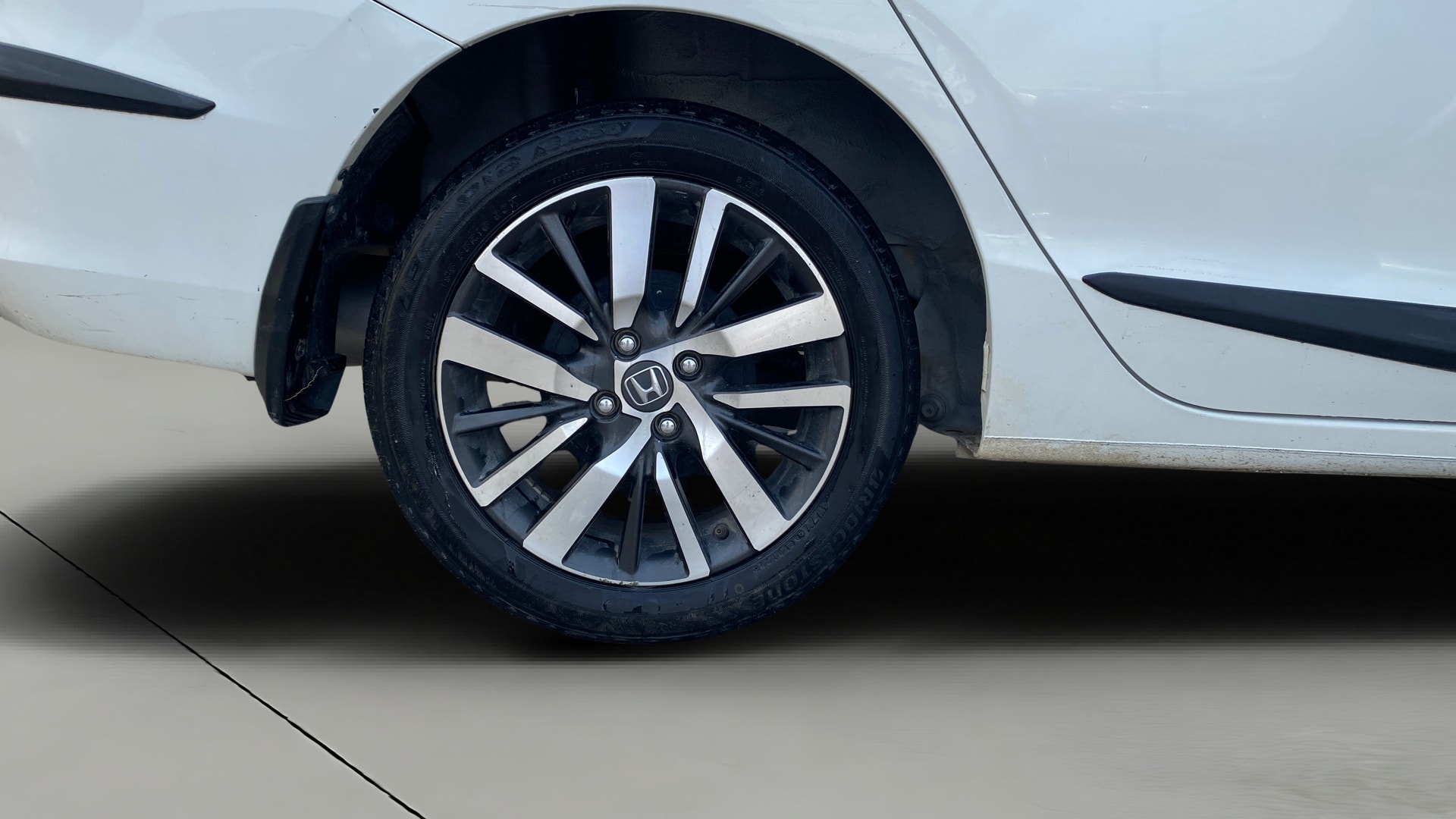 View 2022 Honda City ZX MT Diesel Anniversary Edition Image 25 Used 2022 Honda City ZX MT Diesel Anniversary Edition Image 25