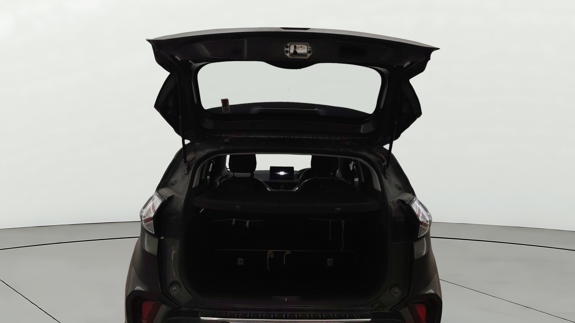 View 2022 Tata Nexon Revotron XE Image 16 Used 2022 Tata Nexon Revotron XE Image 16